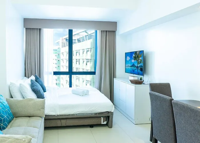 Stylish Urban In 38 Park Avenue