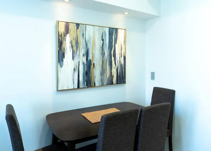 Stylish Urban In 38 Park Avenue Holiday home *